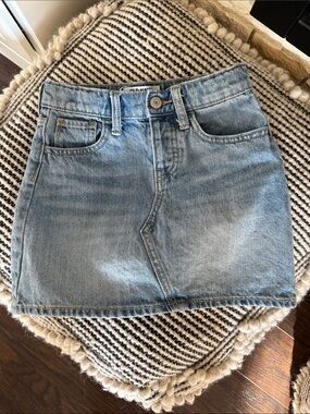 Old Navy Light Blue Denim Mini Skirt with Belt Loops